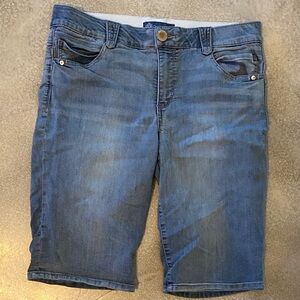 Democracy Blue Denim Shorts, sz 12P